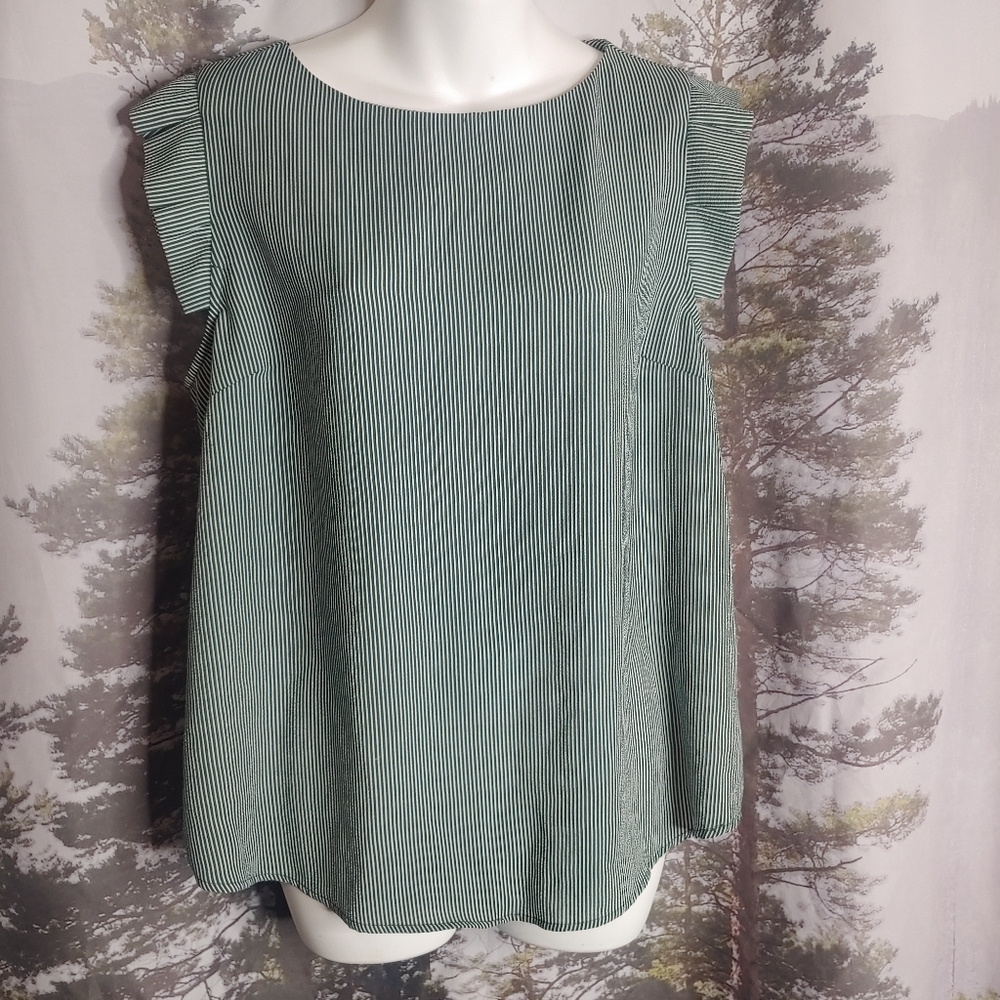 Monteau Seersucker Striped Top